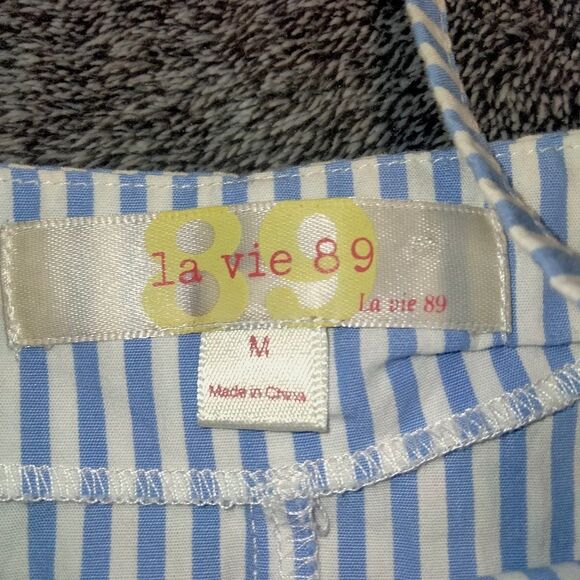 LA Vie 89 Crop Top - Picture 2 of 3